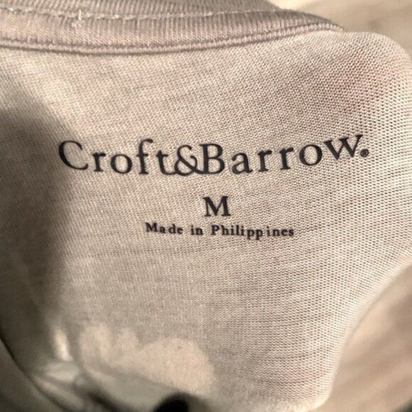 Croft & Barrow Black and Gray Floral Top - Picture 3 of 3